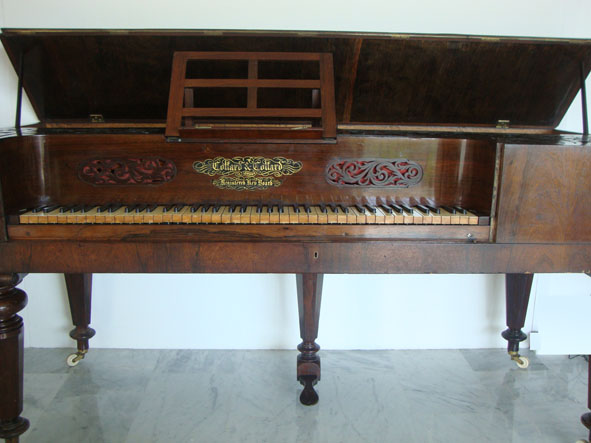 pianoforte en etatde jeu bien conserve 1822-25